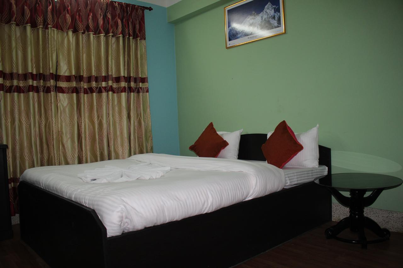 كاتماندو Travellers Dorm Bed & Breakfast المظهر الخارجي الصورة