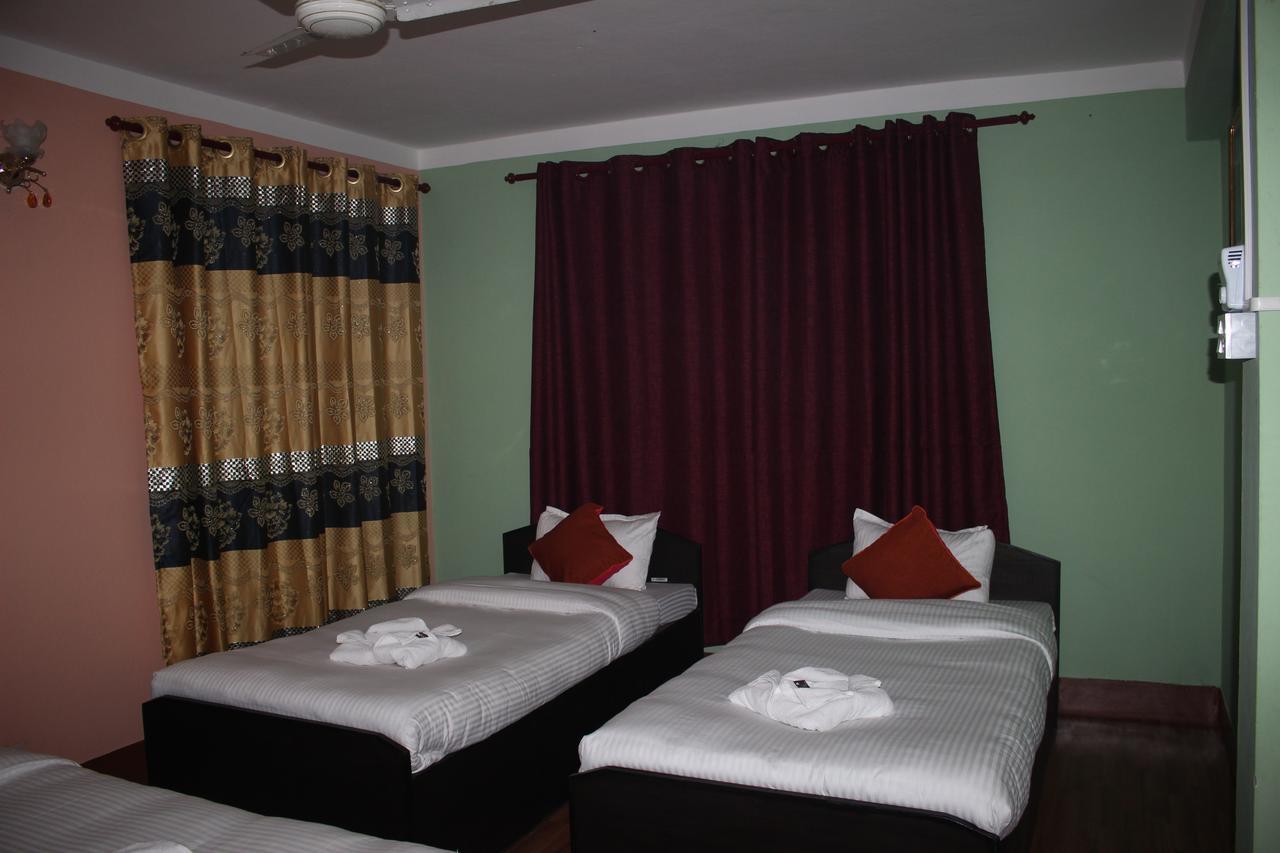كاتماندو Travellers Dorm Bed & Breakfast المظهر الخارجي الصورة
