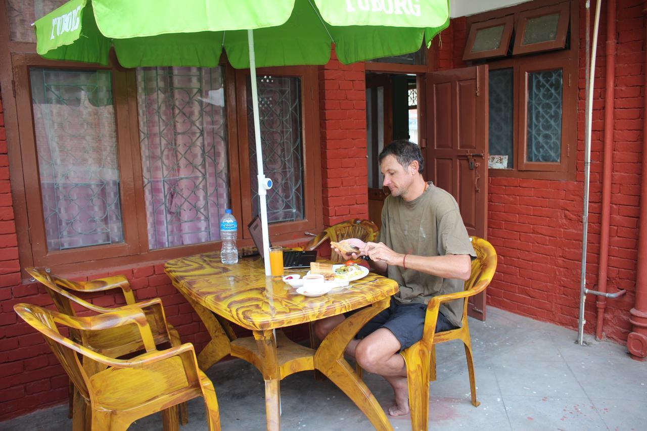 كاتماندو Travellers Dorm Bed & Breakfast المظهر الخارجي الصورة
