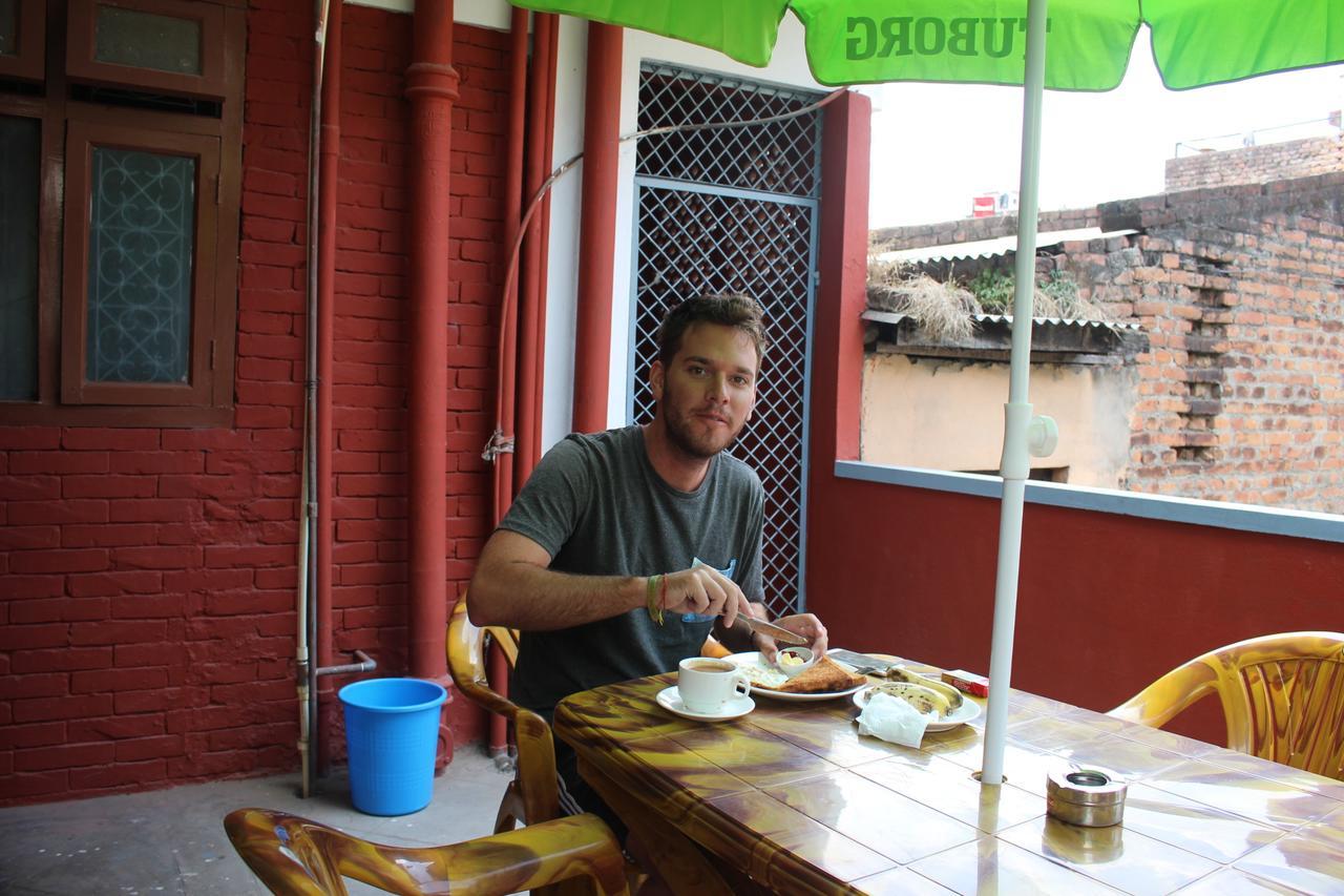 كاتماندو Travellers Dorm Bed & Breakfast المظهر الخارجي الصورة