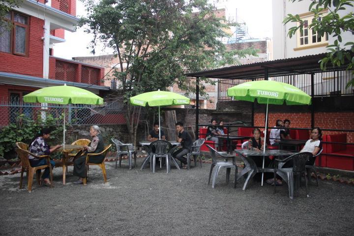 كاتماندو Travellers Dorm Bed & Breakfast المظهر الخارجي الصورة